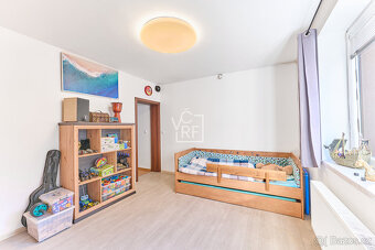 Prodej zánovního vícegeneračního rodinného domu v Brozanech  - 13