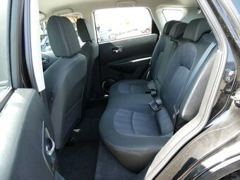 Nissan Qashqai 1.5 dCi 81kW serviska, 2.majitel - 13