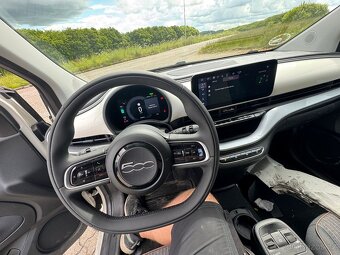 FIAT 500e - 13