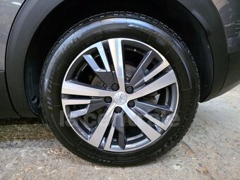 Peugeot 3008 II (2) HYbrid 225 ALLURE PACK E-EAT8 03/2022 - 13