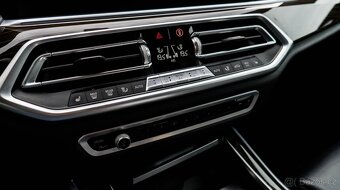 BMW X5m xDrive30d A/T - 13