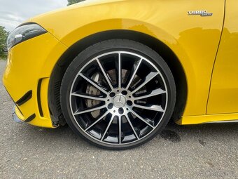 Mercedes-Benz A 35 AMG 4Matic Aero paket 360PS II.majitel - 13