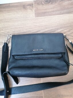 Kožená černá kabelka Michael Kors - 13