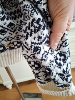 Párkrát oblečený dámský nádherný svetr LINDEX M 38 - 13