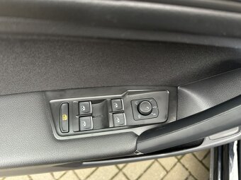 VW Tiguan Allspace 2.0 TDi 140kW serviska - 13