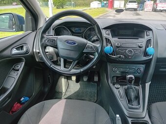 FORD FOCUS 1.6  16V 2017 ČR - 13