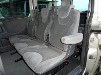 Citroen Jumpy 2.0 HDi,Exclusive,zak. ČR,1.maj,serv.knížka - 13