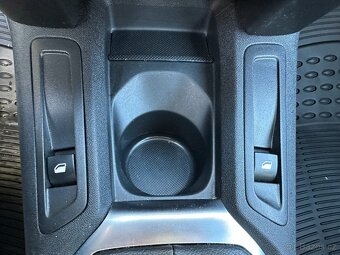 Peugeot 301 1.2 i Klima, 8xPneu - 13