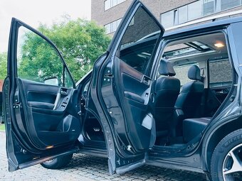 Subaru Forester 2.0i 4x4 AUT 1MAJITEL KAMERA VÝHŘEV SERVISKA - 13
