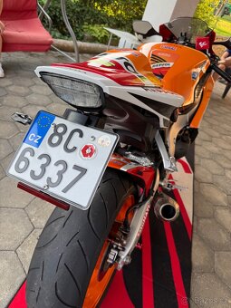 Honda cbr 1000rr Repsol - 13