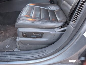 VW Touareg 3.0tdi V6 - 13