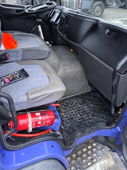 Prodám Volvo FL220 hakovy nosič kontejnerů - 13