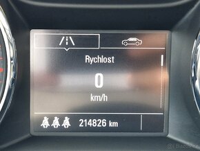 Opel Astra 1.4T SPORTS TOURER + 1.MAJITEL rok 2018 - 13