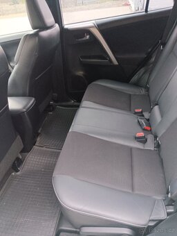 Toyota RAV4 2.0D4D 2WD - 13