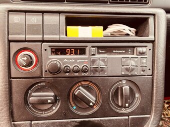 Audi 100 C3, “doutník”,1.8 benzín, rok 1988 - 13