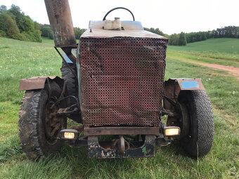 Vesnický traktor - 13