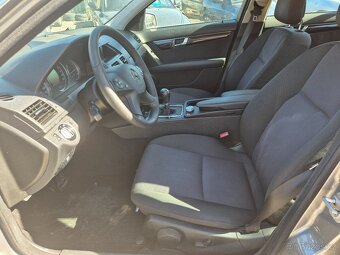 Mercedes Benz W204,C220CDi,125KW,MANUÁL,BEZ KOROZE,R.V.2011 - 13