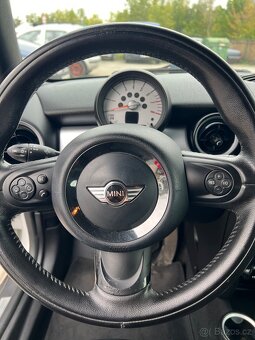 Mini Cooper Clubman 1,6 - 13