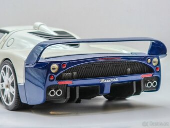 Maserati MC12 1:18 HotWheels ELITE - 13