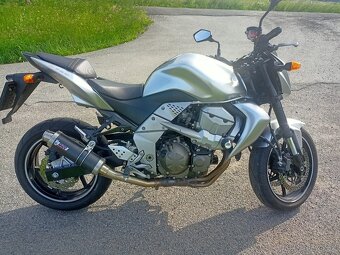 Kawasaki Z750 - 13