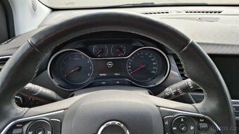 Opel Crossland - 13