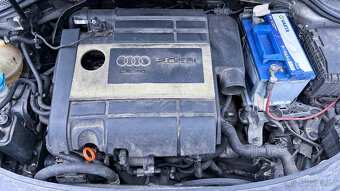 Vůz na náhradní díly Audi A3 8P sportback 2006 AXX HUT LY7W - 13