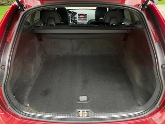 Volvo XC60 2.4D 5V 4x4 AUTOMAT VYHŘEV SERVISKA - 13