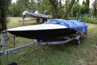 Motorový člun po kompletní rekonstrukci + vlek + motor 23hp - 13