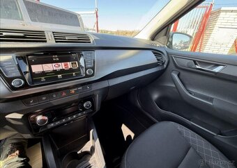 Škoda Fabia 1,2 TSI DIGIKLIMA, LED, ACC benzín manuál 66 kw - 13