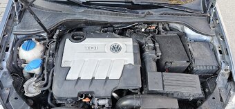 Prodám Volkswagen Golf 6 - 13