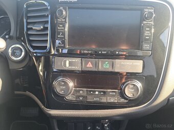 Mitsubishi Outlander 2.0 PHEV,  jen 37.t.Km - 13