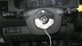 Nissan Navara 2,5 DCi - 13