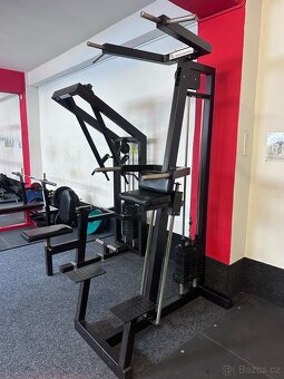 PRODEJ KOMPLETNÍHO FITNESS VYBAVENÍ - TOP STAV - 13