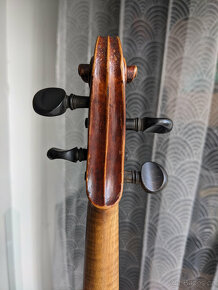 Krásné staré housle (zřejmě 1880) - 13