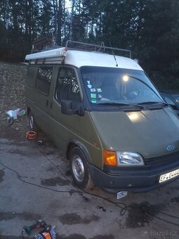 Obytná dodávka Ford Transit - 13