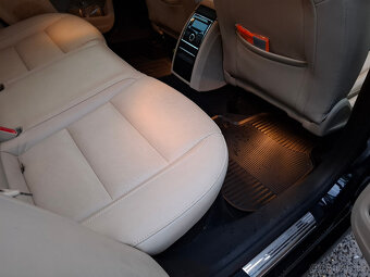 ŠKODA SUPERB DSG 4x4 125 KW 139600 km Cebia ČR - 13