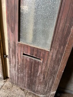 Dvoukřídlé retro dveře s kováním - 13