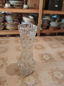 vázy z liatinového skla a krištálové - 13