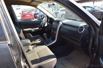 Suzuki Grand Vitara 2.4i 124KW 4x4/ČTĚTE PROSÍM/ - 13
