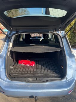 Citroen C4 Grand Picasso 1.6benzin,7 míst - 13