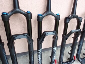 Nové vidlice Fox, Rock Shox, SR Suntour - 13