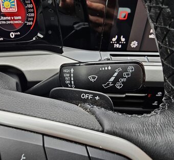 VW Golf Variant Life 2.0 TDI 110 kW 7DSG rv.2021 - 13