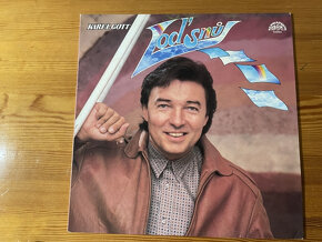 16 ks Desek LP Karel Gott - 13