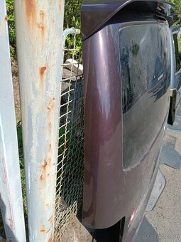 VW T5 Multivan, transportér  - páté dveře , víko kufru - 13