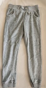 Tepláky-soupravy mix vel. - 13