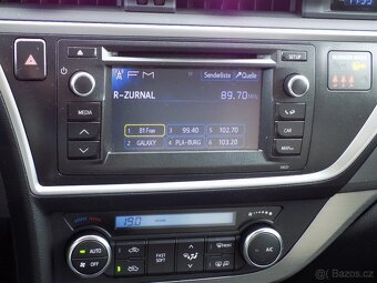 Toyota Auris 2.0 D-4D serviska, 1.majitel, kamera - 13