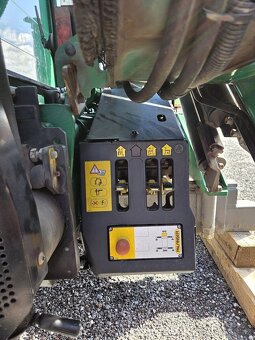 Lehká hydraulická ruka PALFINGER PK 12001-EH B r.2015, rádio - 13