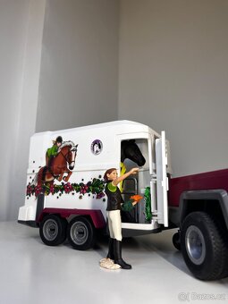 Kompletní sada Schleich Horse Club - 13