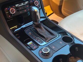 Volkswagen Touareg 2012 - 13