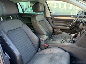 VW Passat B8 Variant Elegance 2.0TDI 110kW DSG Matrix ACC Qi - 13